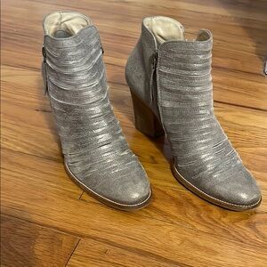 PAUL GREEN Women's Silver Ankle Boots